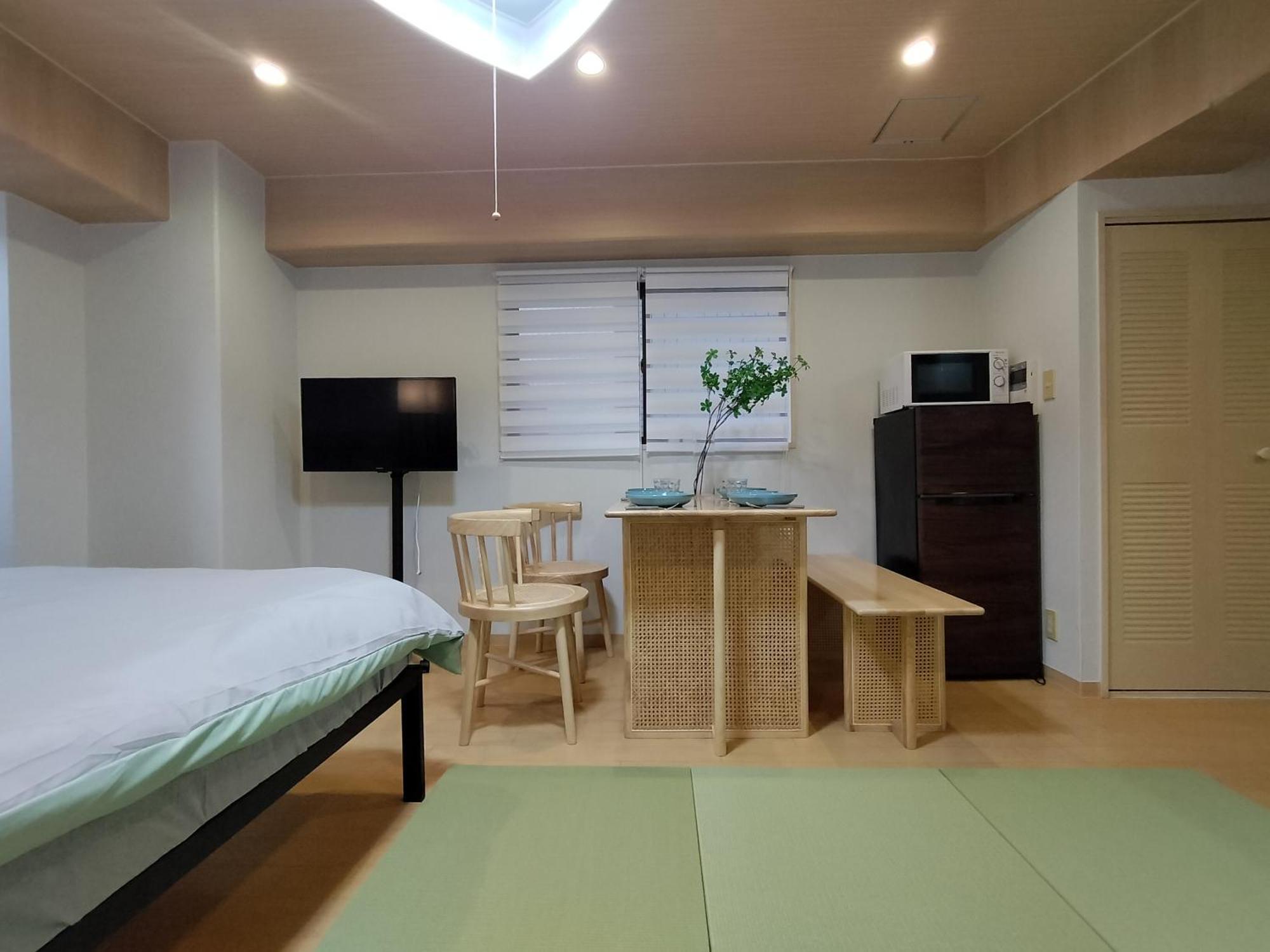 S30人气西新宿地域 交通便利 近新宿中央公园 步行8分钟到西新宿五丁目站 和洋风style 最大7人 Apartamento Tóquio